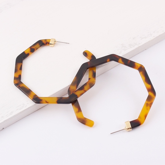 Geometric Hoop Earrings - Picture 3 of 7